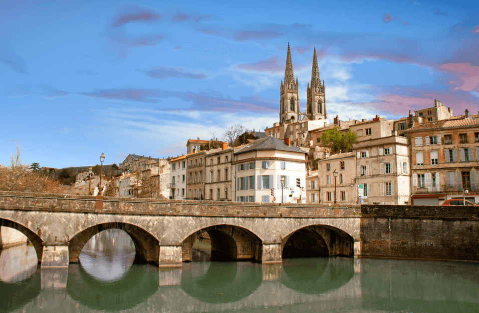 /jeu/escape-game-magie-a-niort-la-malediction-du-passage-condamne