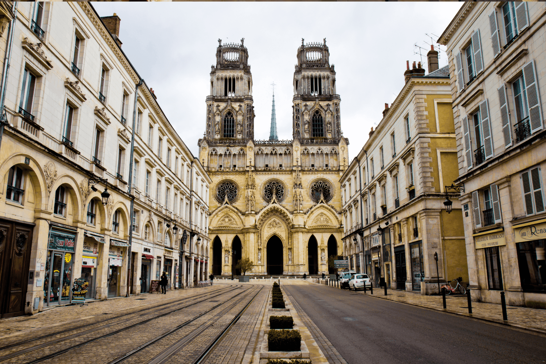 /jeu/escape-game-magie-a-orleans-la-malediction-du-passage-condamne