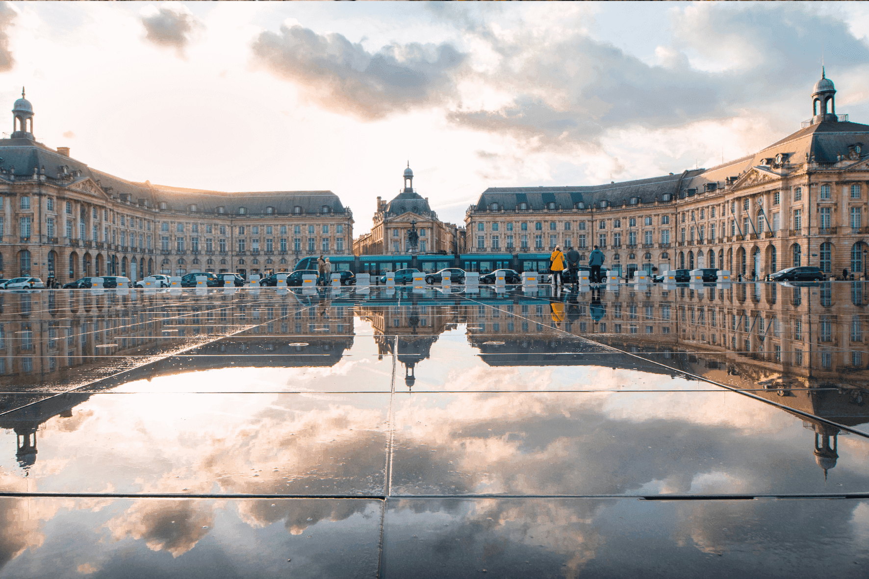 /jeu/escape-game-magie-a-bordeaux-la-malediction-du-passage-condamne